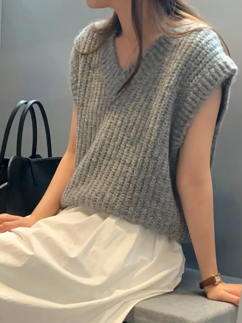 

Ele Open-Cardigan Sweater Vest Women's Loose Lazy V-Ne Svel Faionable Vest Autumn 2025 Other Material 00%