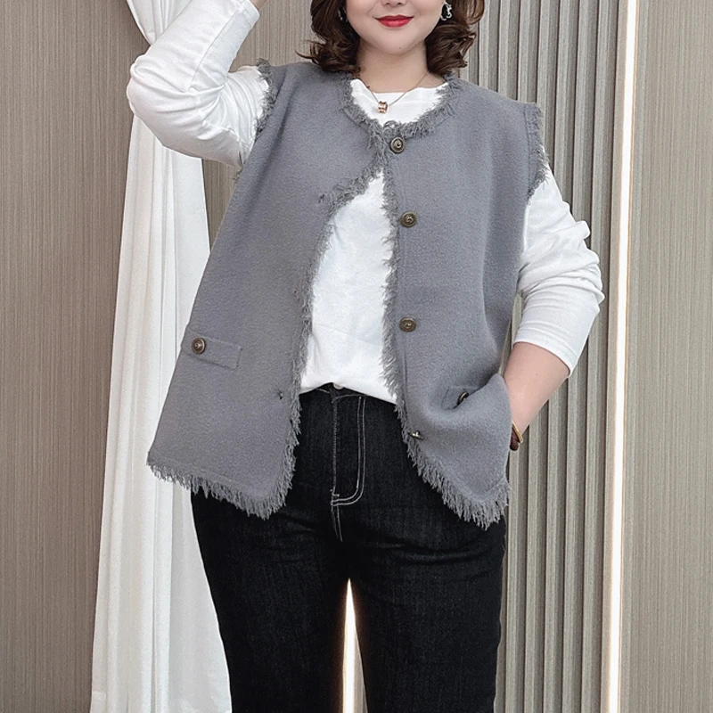 Plus Size Women Sleeveless Vest Fall New Fashion Temperament Tassels Chic Knitted Woolen Waistcoat 2422