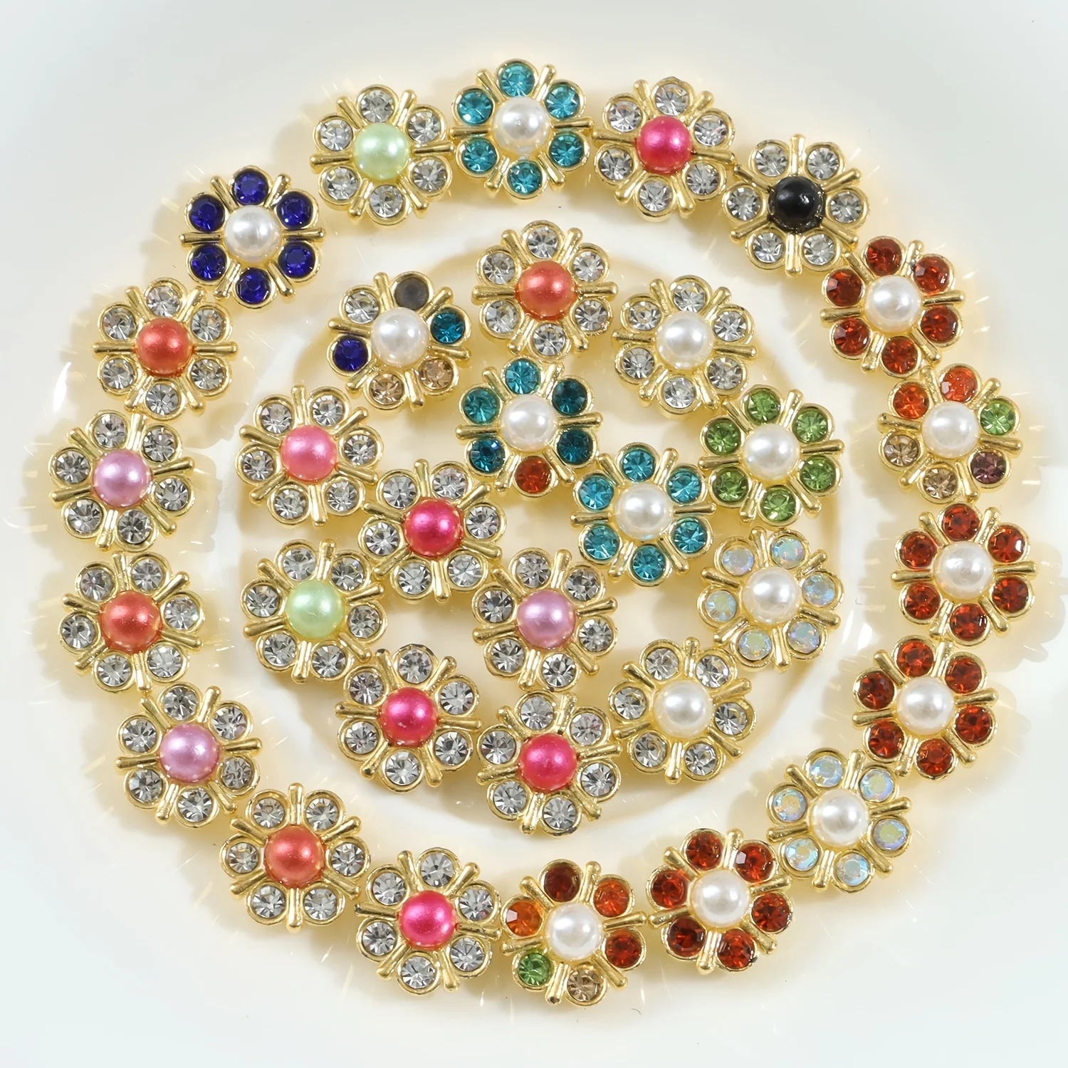 

50 штук/набор искусственных бриллиантовых бусин из жемчужного стекла, 1,25 см/0,49 дюйма, маленькие пластиковые цветочные элементы с искусственными бриллиантами.