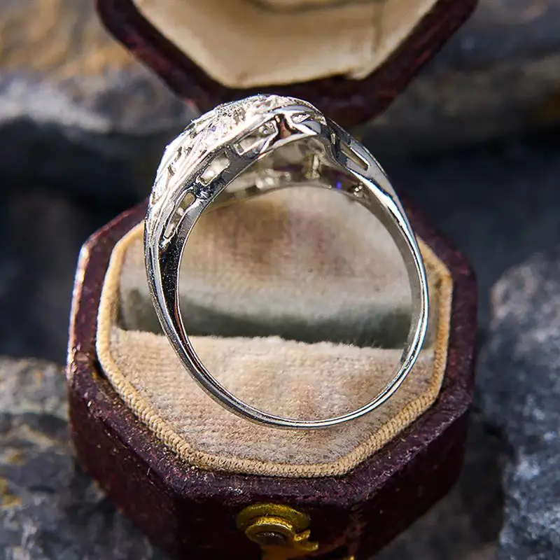 Huitan Geometric Design Women Ring Silver Color Vintage Party Bohemian Style Accessories Inlaid Shining CZ Retro Lady Jewelry