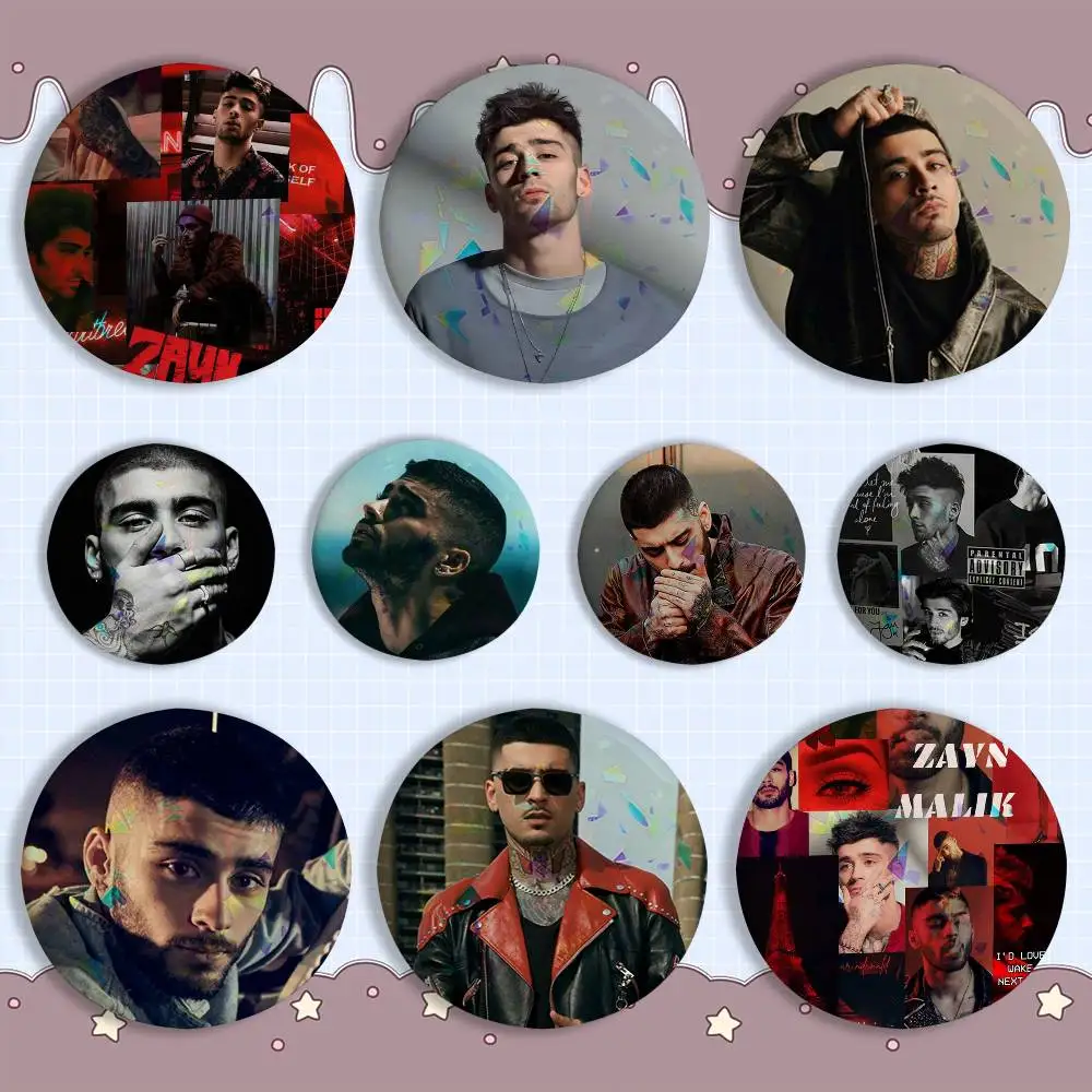 

W-What I Am zayn M-malikS Badge on Backpack Clothes decoration Tinplate Round Brooch Funny Custom Gifts for Friend