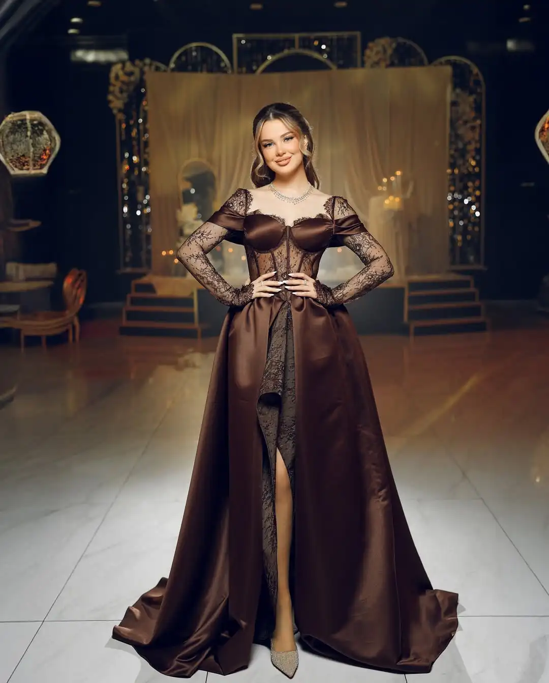 Nuevo diseño Sexy fuera del hombro bordado ilusión de espina de pescado drapeado una línea vestido de fiesta elegante vestido de fiesta Formal de graduación de noche