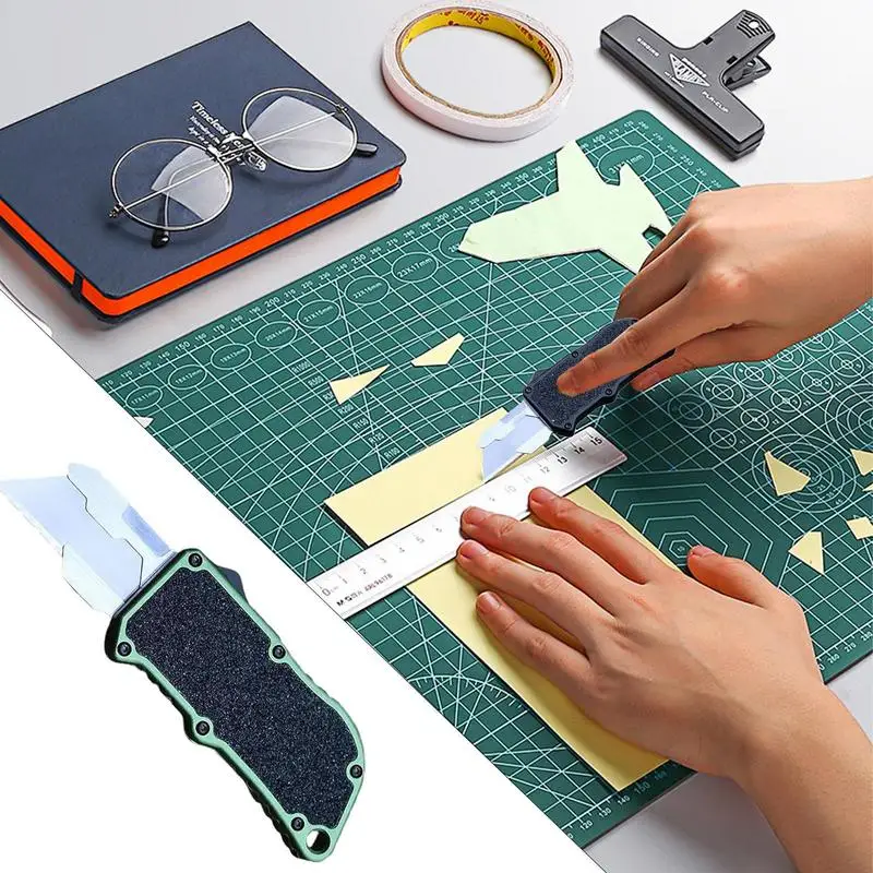 Cutting Tools For Crafting Retractable Ergonomic Box Cutter Lightweight Art Accessories Paper Trimming Tool For Cardboard Carpet