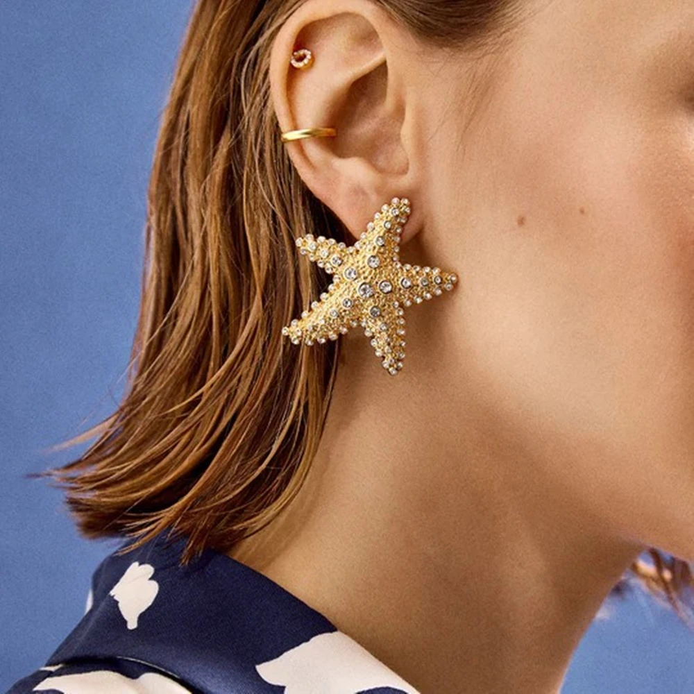 

Vintage Gold Color Zircon Starfish Earrings for Women Exaggerated Europe and America Style Personality Holiday Jewelry Gift