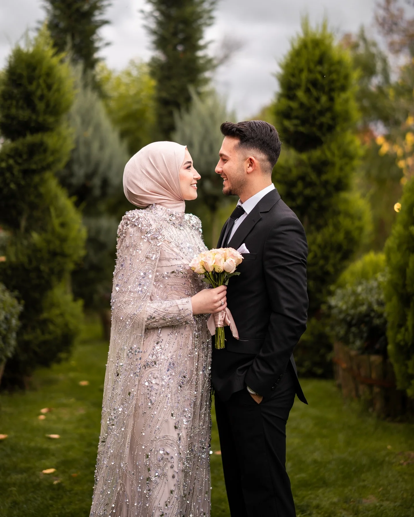Sharon Said Luxuriöses Dubai Champagner Kristallperlen-Cape Muslimisches Abendkleid Arabisches Hochzeitskleid Ballkleid SS366 Maßanfertigung – Detail 14