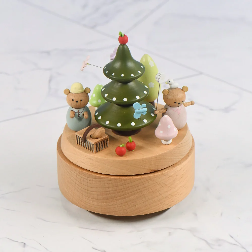

Hot Selling Personalized Logo Forest Bears Picnic Rotating Beech Wooden Music Boxes For Kids Gift