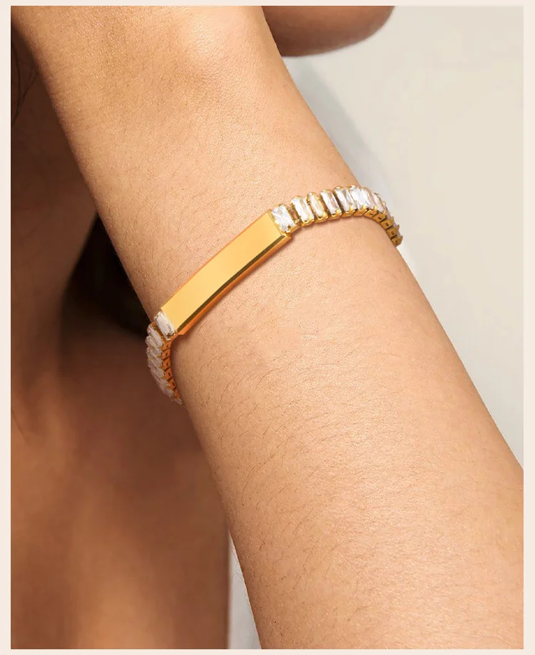 Personalisiertes Namens-Baby-Blumen-Armband, 18K Vergoldeter Blumen-ID-Anhänger für Kinder, Wasserfestes Anlaufgeschütztes Geburtstagsgeschenk – Detail 5