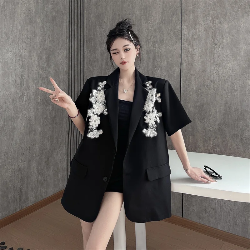 سترات غير رسمية فضفاضة أنيقة لعام 2025 للنساء معطف بأكمام قصيرة ومزاجية معطف نسائي جديد مطرز بالترتر ملابس علوية غير رسمية