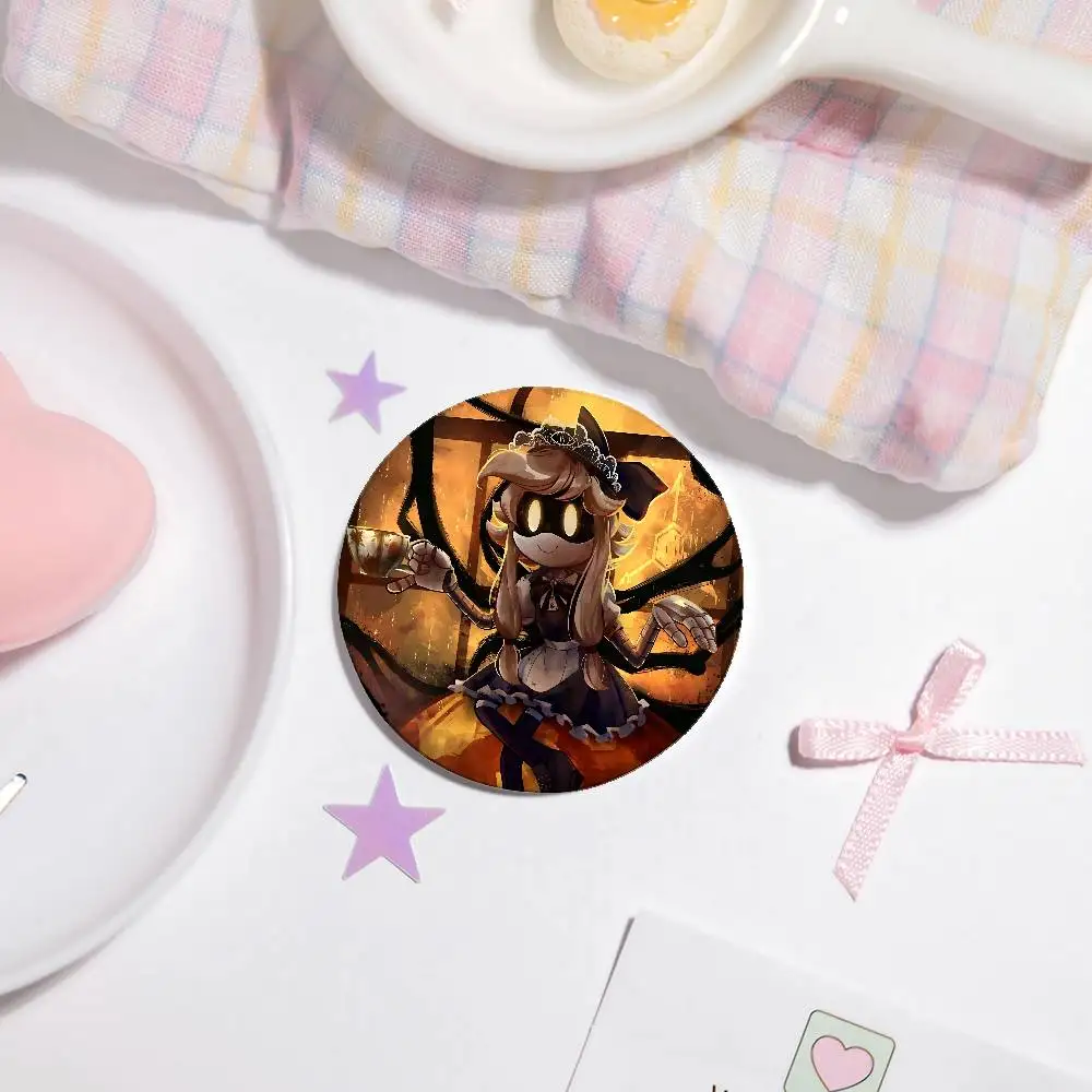 لعبة M-القتل طائرات بدون طيار N V J شارات زر PinsBrooch الإبداعية مضحك يقتبس شارة الملابس على ظهره مجوهرات هدية للأطفال الأصدقاء