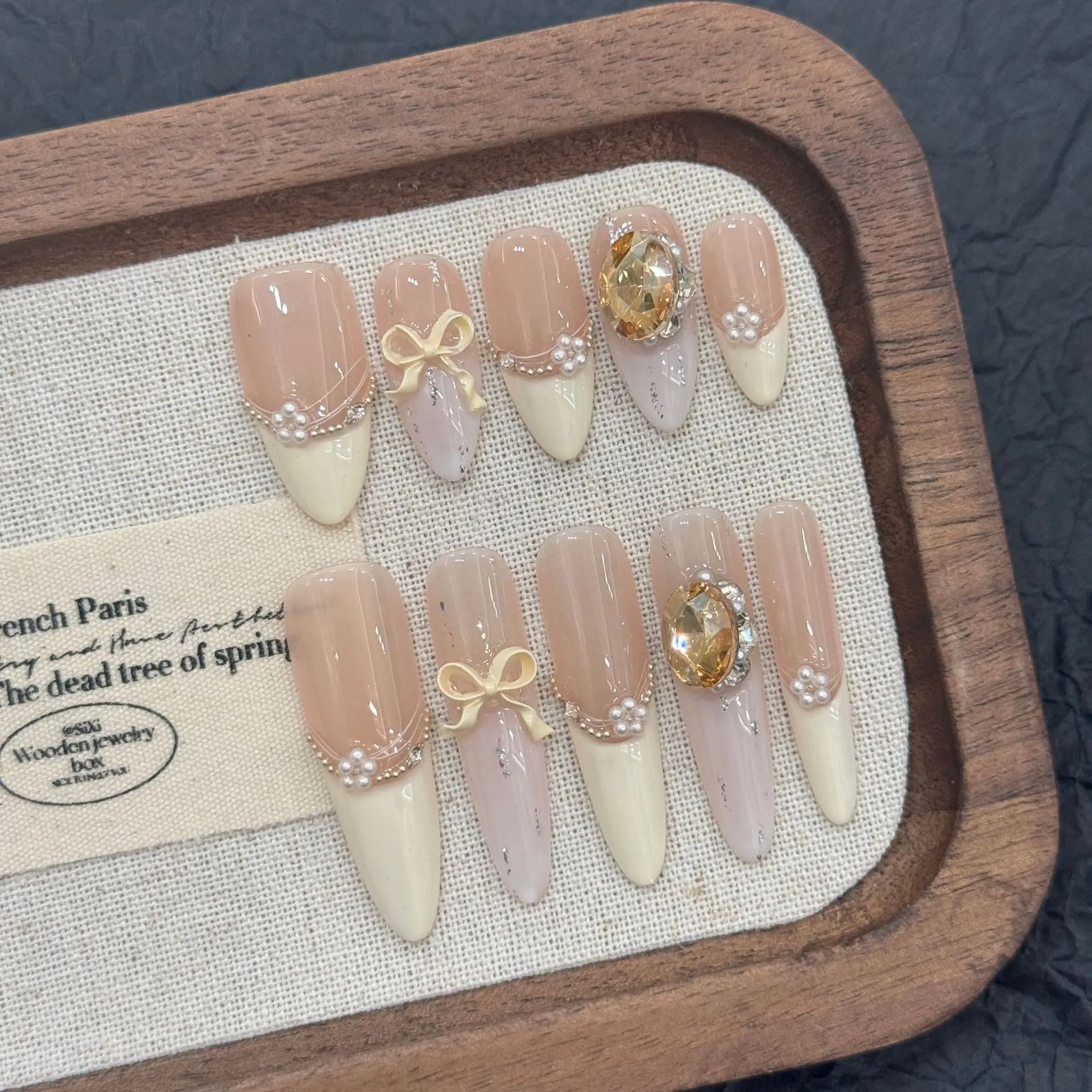 

10pcs Handmade Almond Press on Nails White Bow Large Crystal Design False Nails Wearable Full Cover French Girl False Nail Tips