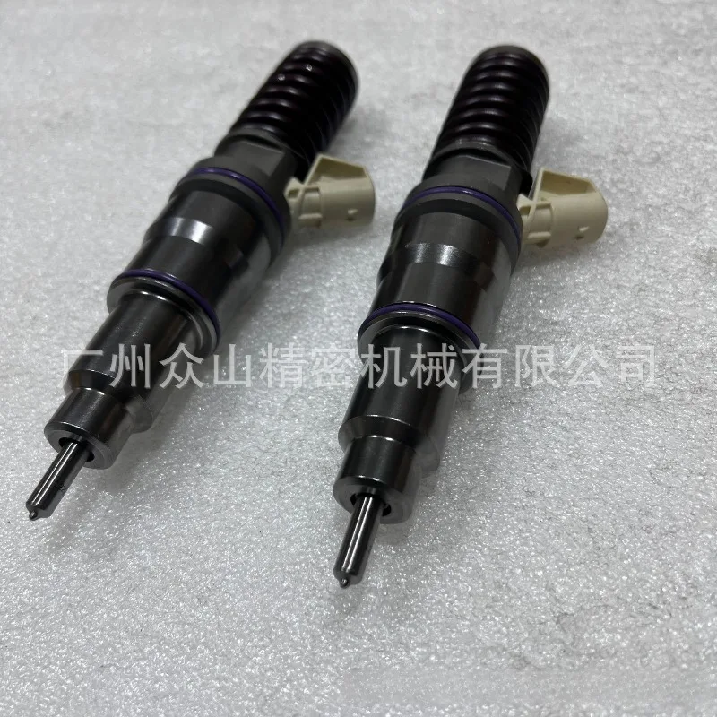 20440388 for  EC360B/460B engine injectors