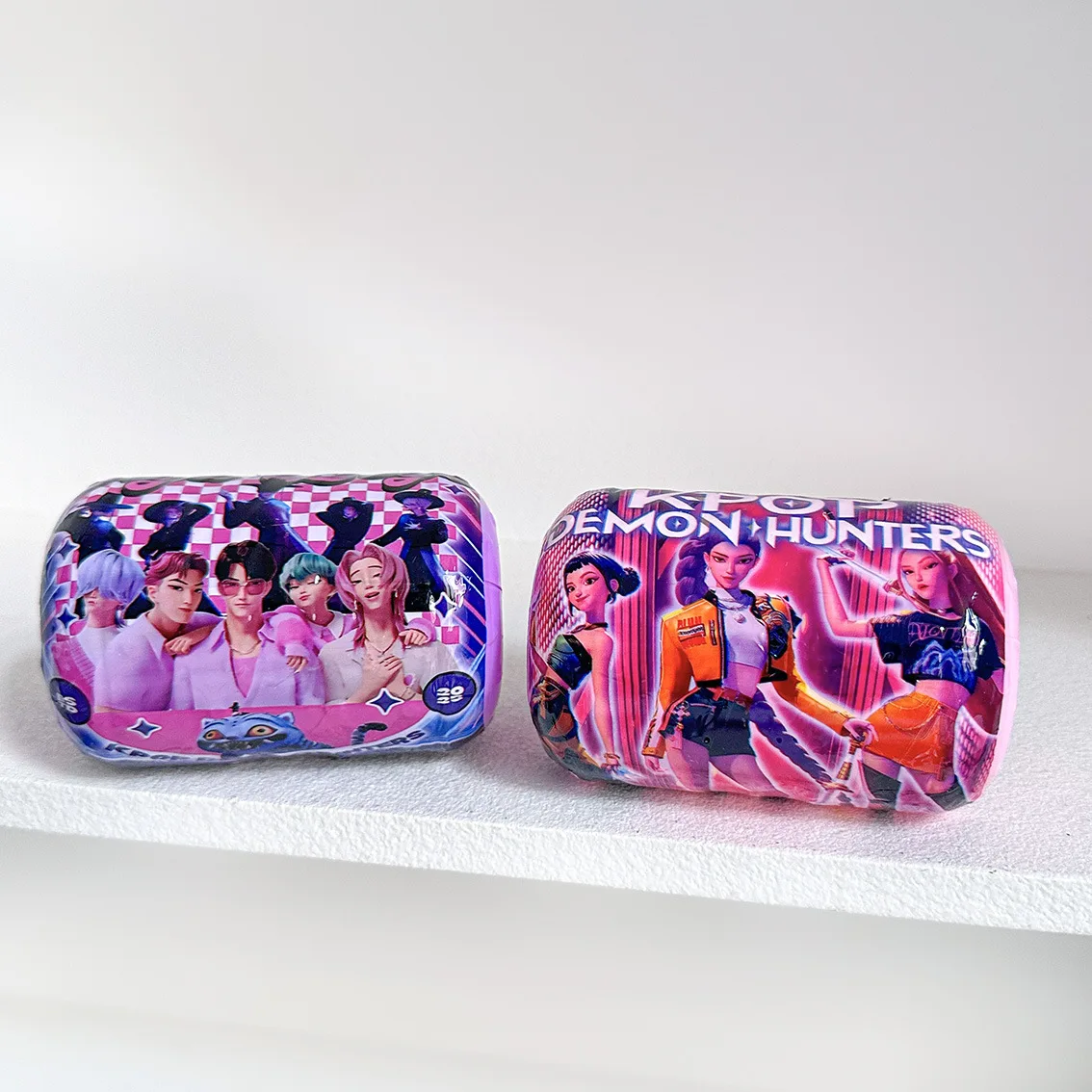 NOWE 1 szt./16 szt. Figurki Kpop Demon Hunters w kapsułce, anime blind box, niespodzianka, zawieszka do plecaka, breloczek, lalka na sznurku, zabawka dla dzieci, prezent