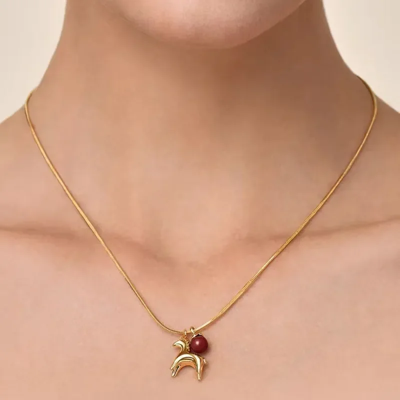 New Chinese-style sunshine pony pendant natal year temperament versatile necklace niche design pony sweater necklace women