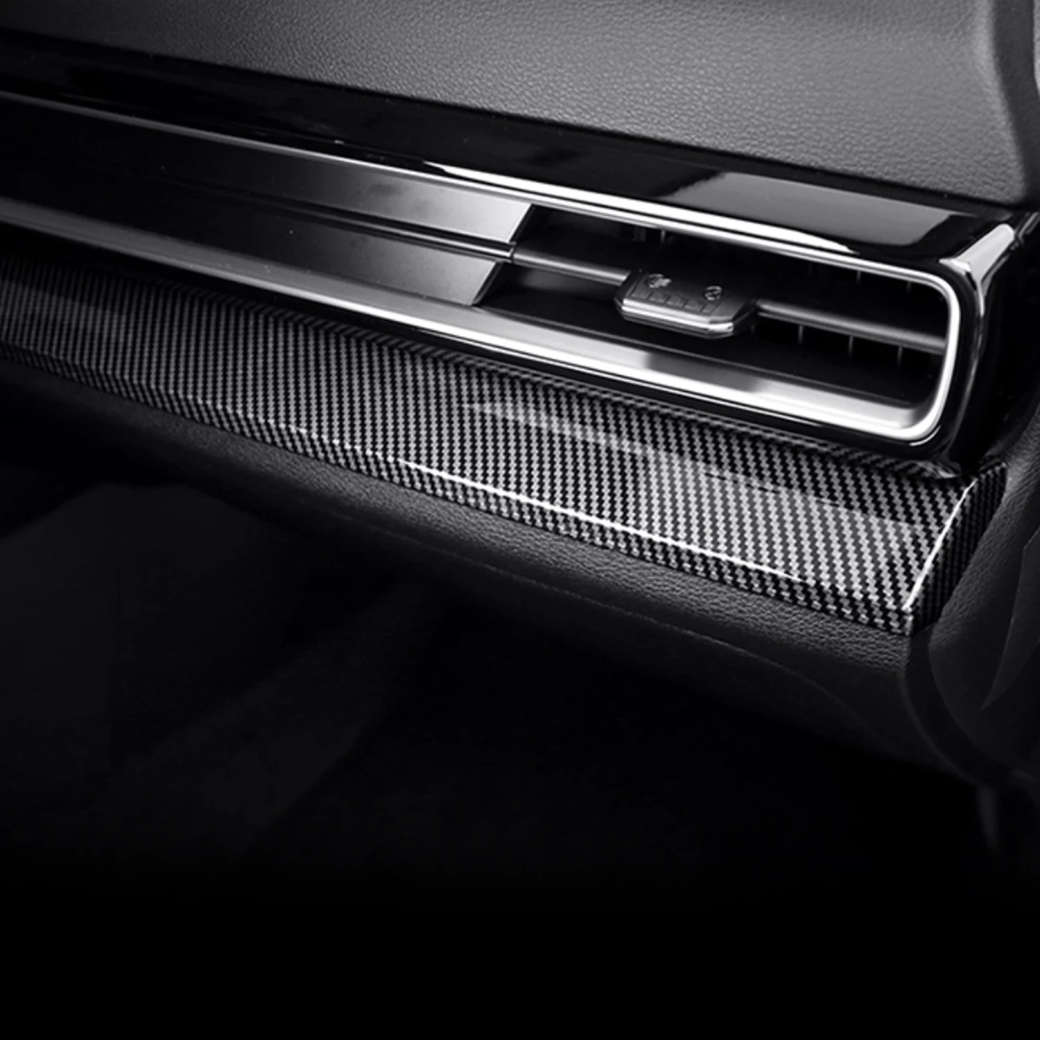 

LHD!!! ABS Carbon Fiber Grain Car Accessories Interior Central Console Strip Molding Trim 2pcs for Kia Sportage 2023-2025