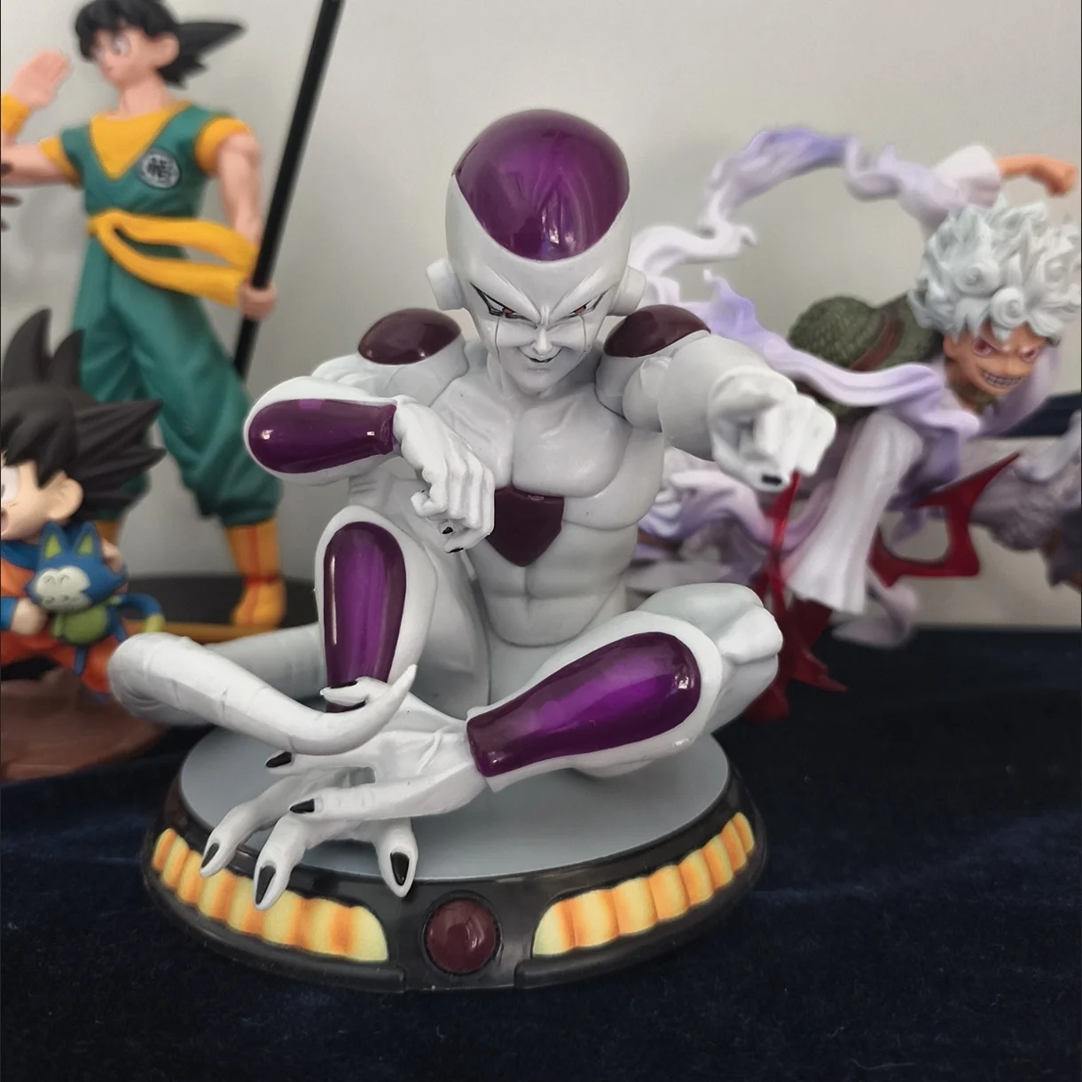 Dragon Ball Edición de Alta Calidad FC Frisa Frisa Villain Legion Figura de Lujo para Coche, Modelo de Adorno, Decoración del Hogar, Regalo
