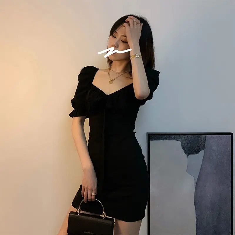 Moda colletto quadrato pizzo con fiocco pieghe manica a sbuffo abito da festa abbigliamento femminile 2025 estate nuovo mini abito chic tinta unita sottile