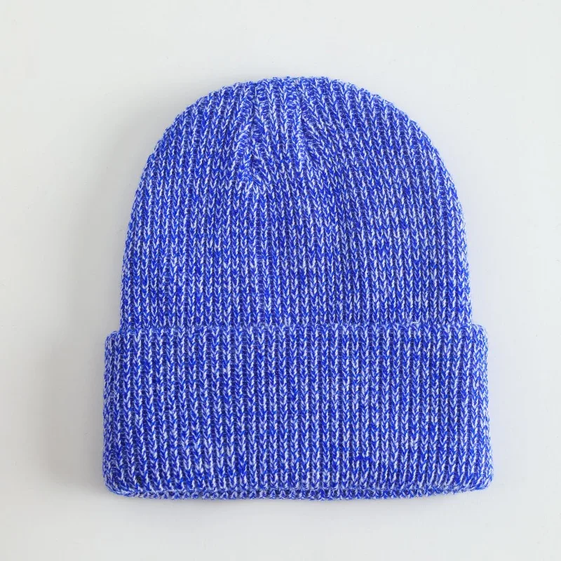Individuell besticktes Logo, mehrfarbige, modische Strickmütze für Männer und Frauen, warme Winter-Outdoor-Skibeamie. – Detail 7