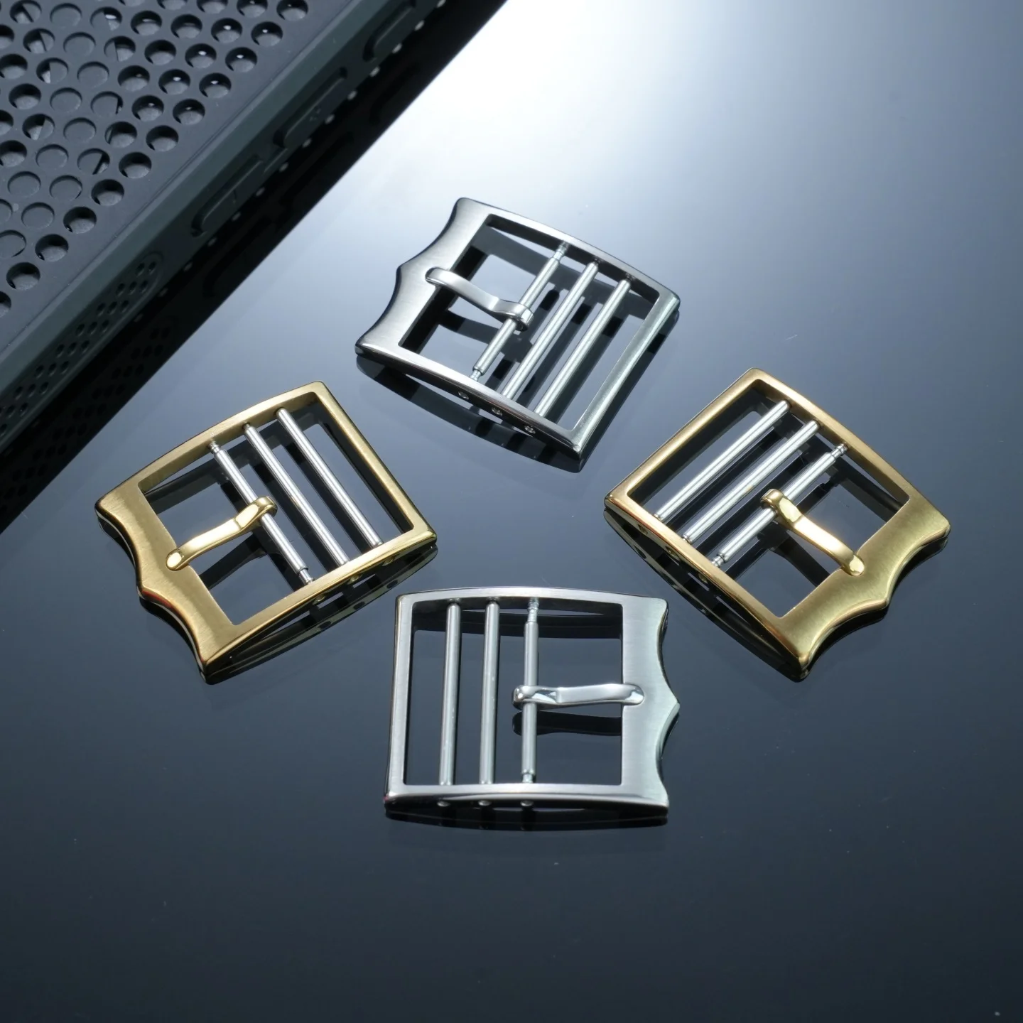 For Tudor M25707 FXD Series Integrated Strap with Traditional Needle Buckle Waterproof Metal Watch Buckle 20mm 22mm Pin Clasp