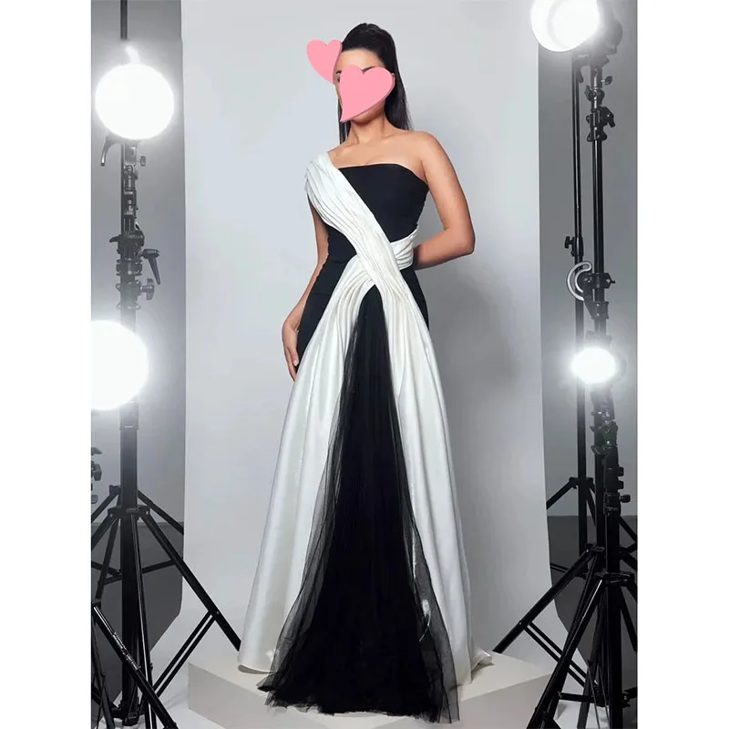 

Fashion Black Ivory Contrast Ruffle Customized Formal Occasion Prom Dress Simple One Shoulder Evening Party Gowns