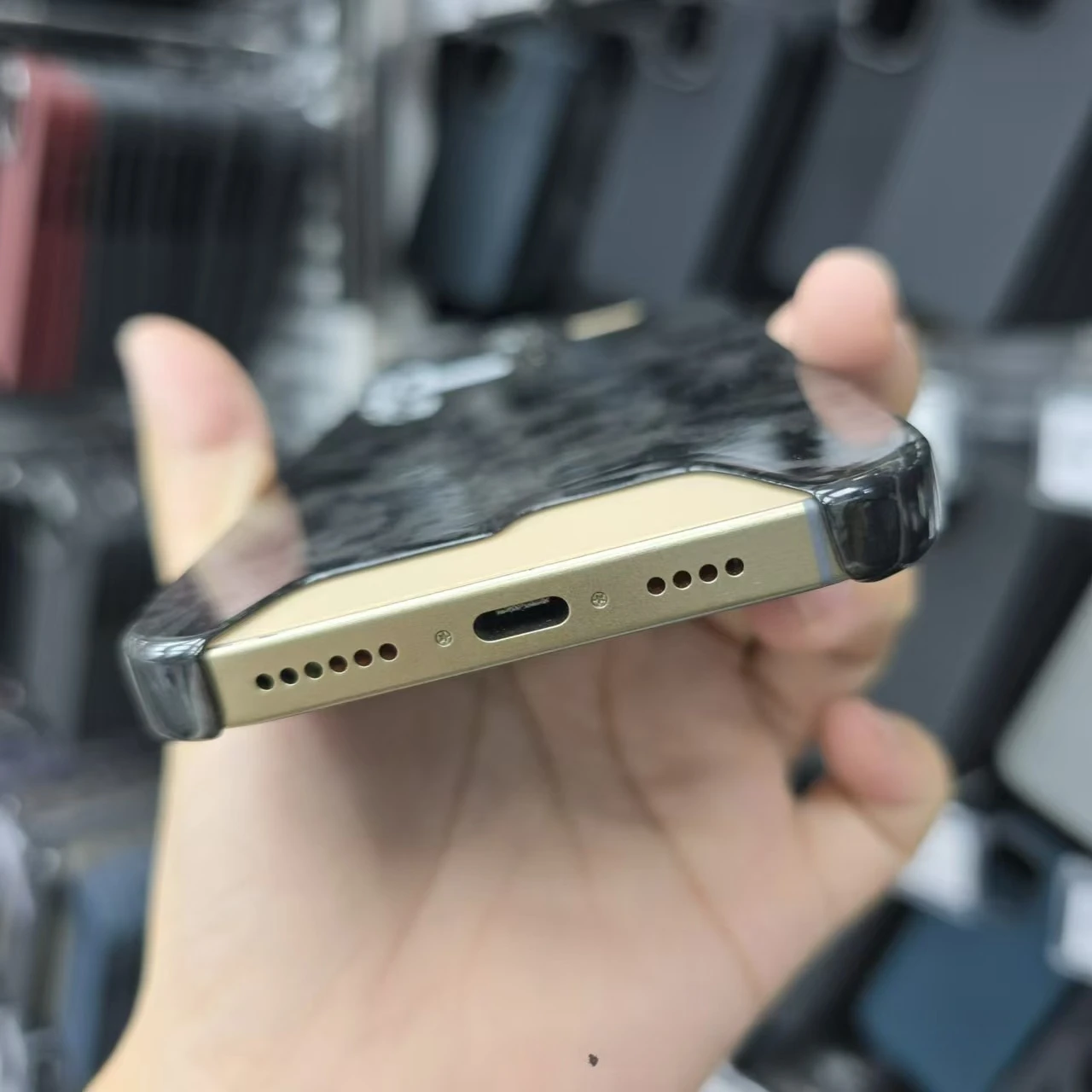 Чехол из кованого углеродного волокна для iPhone 16 Pro Max, арамидный чехол, ультратонкий легкий защитный чехол для iPhone 16 Pro Capa Funda