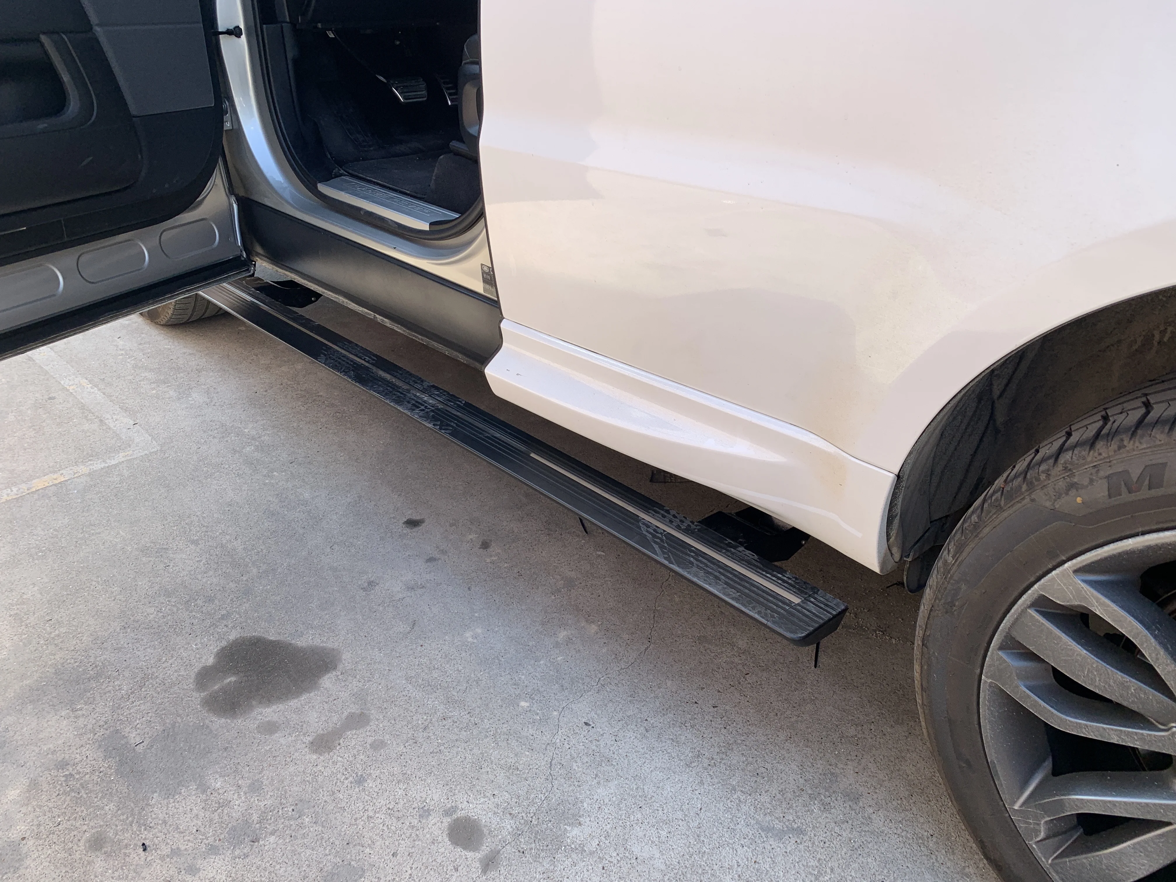 مناسبة للرياضة L494 ملحق لوحة الجري الكهربائية مقاوم للماء طقم الجسم الجانب خطوة الطاقة دواسة القدم ترقية جزء