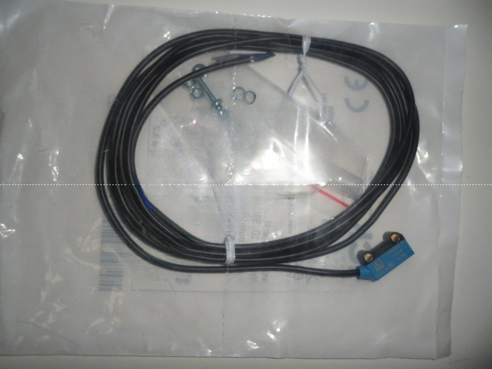 

GSE2S-N1311 Photoelectric Switch GE2S-P1311 GE2S-N1311