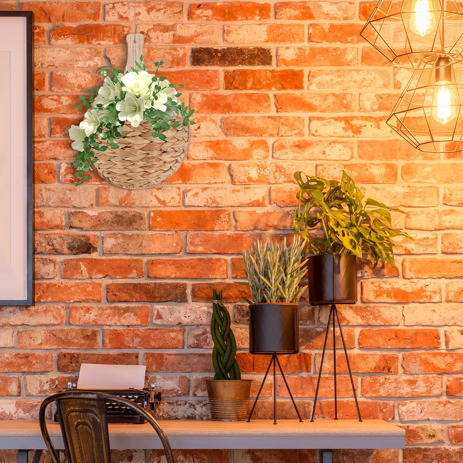 

Handmade Woven Hanging Basket Rustic Wall Mounted Flower Storage Basket Decorative Planter for Living Room Bedroom Balcony