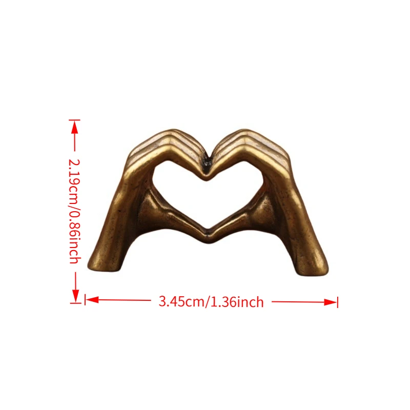 Vintage Brass Heart In Hand Sculpture Love Hand Statue Mini Desktop Figurine Retro Home Office Tabletop Decor Ornament