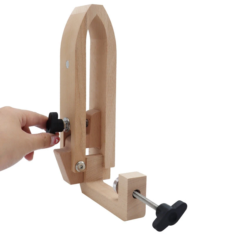 Pince en cuir enveloppée en bois, étau de maroquinerie, pinces à coudre en bois, bricolage à la main, table, bureau, poney, cheval, outil en cuir