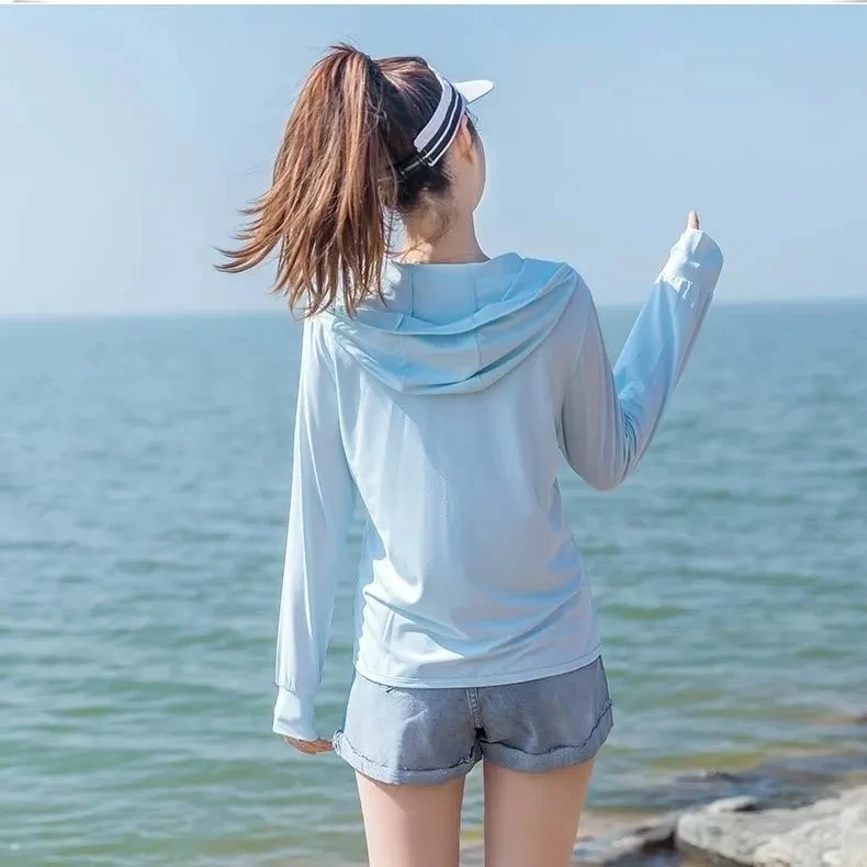 Nueva ropa de protección solar, chaqueta para mujer, Top antiultravioleta, abrigo de protección solar transpirable, abrigo fino de verano 2025 para parejas