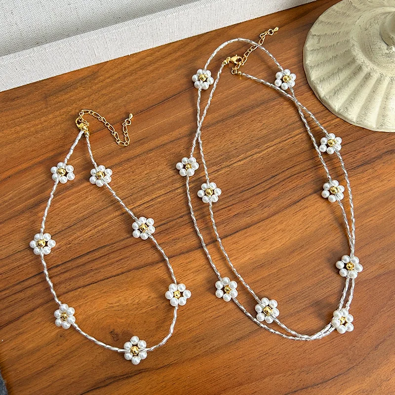 

Petal Charms Clavicle Chain, Pearl Waved Flower Necklace, Sweet High-end Sweater Chain, Temperament Suit, Versatile Light Luxury