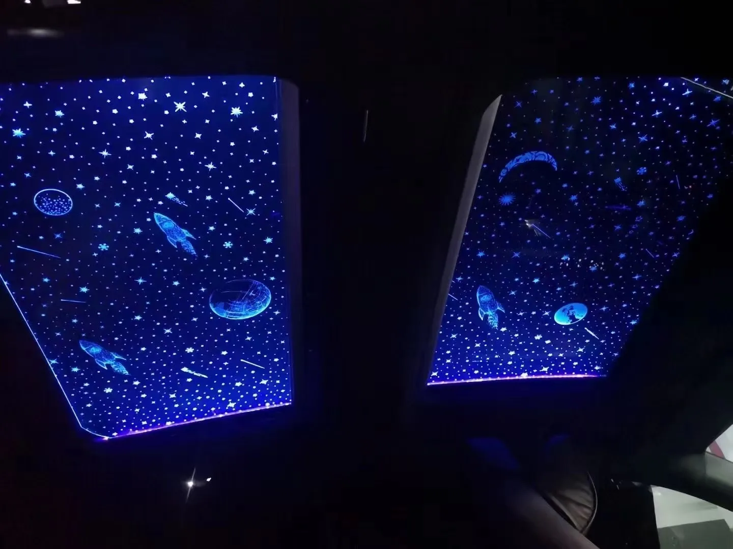 Dazzling Shining Starry Sky Vinyl Sticker Universal Car Sunroof Top Interior Decorative Light Film