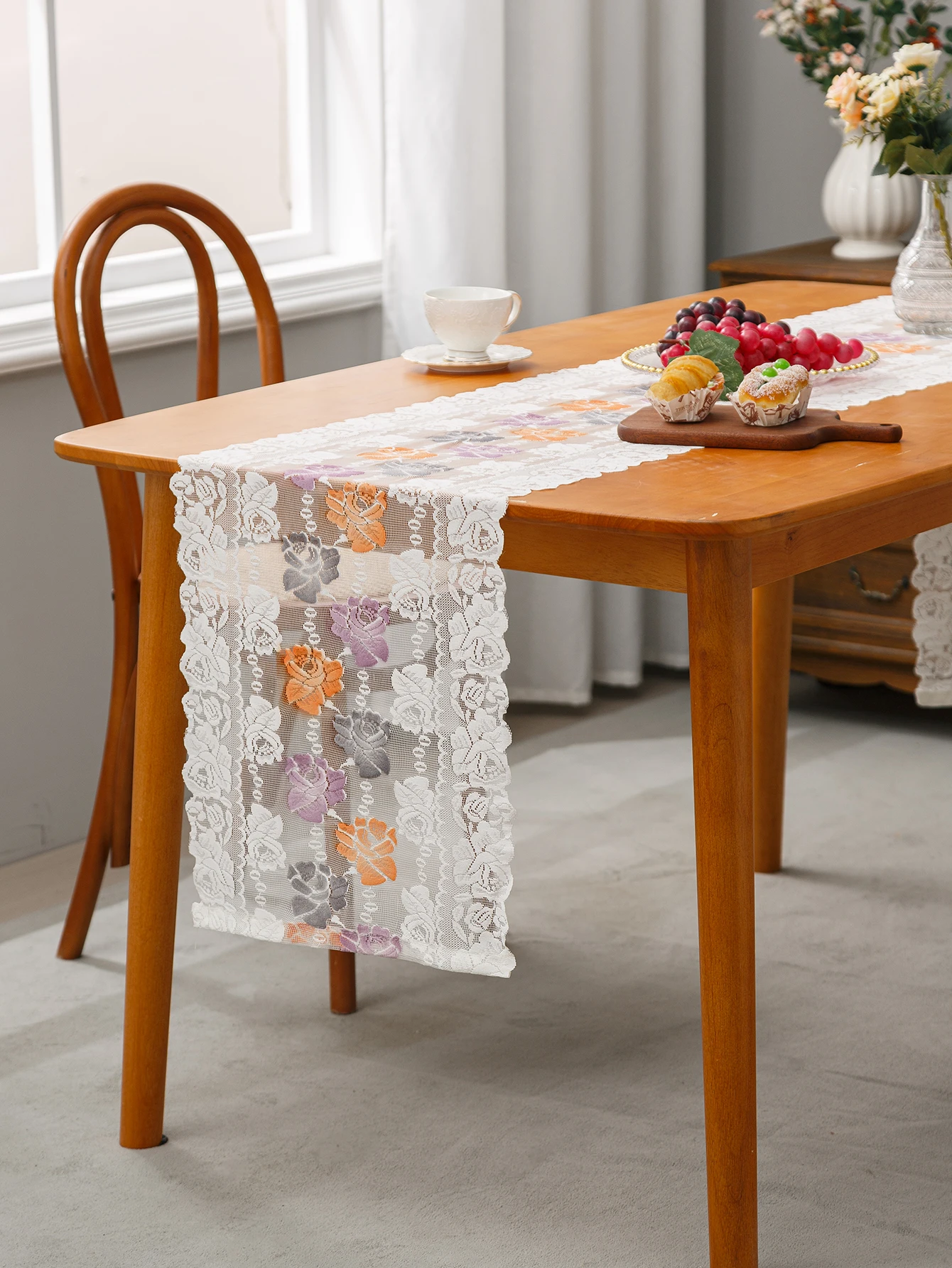 Spitzen-Tischläufer, Vintage-Blumen-Tischläufer, Spitzen-Kommode, Läufer, Deckchen für Tische, Boho-Hochzeitstischläufer für Party-Dekoration