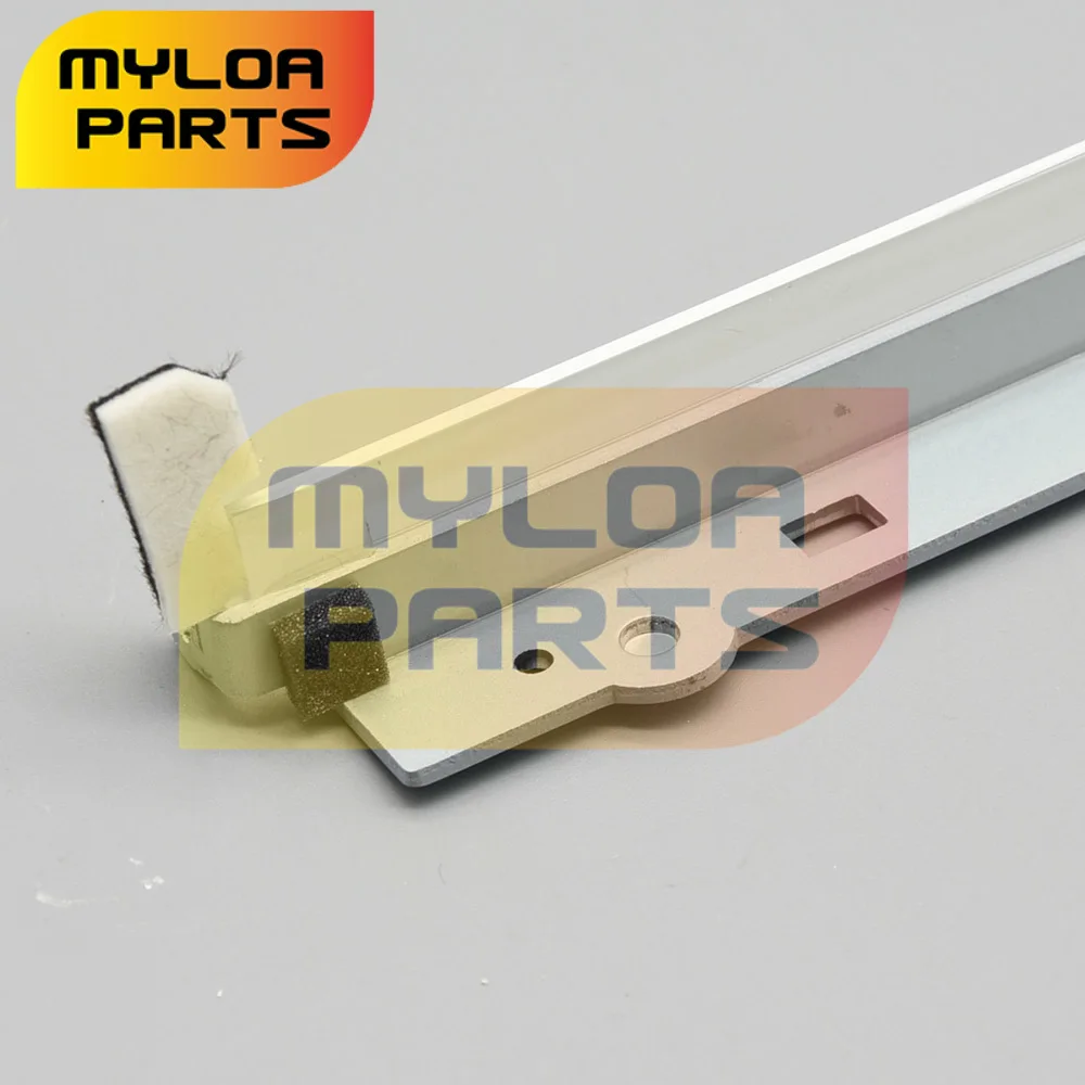 

1PC X RM2-6576-000 B5L24-67901 Transfer Belt Cleaning Blade be used for HP Color LaserJet M552 M553 M554 M555 M577 M578 E55040 E