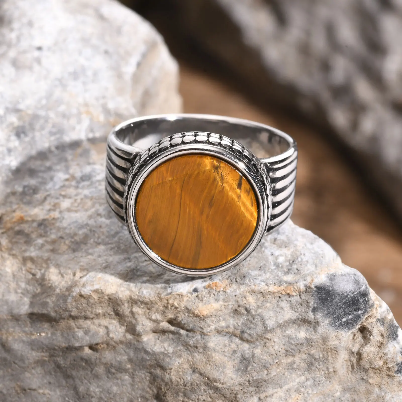Vnox Tiger Eye Stone Round Top Finger Band for Men Boys, Stainless Steel Signet Ring, Chunky Male Punk Ring Jewelry