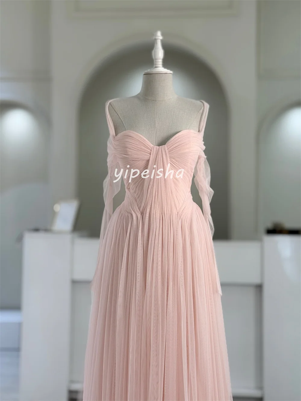 Sukienki szyte na miarę, z wyrafinowanymi plisami, drapowane, o kroju litery A, z odkrytymi ramionami, długie, sukienki na specjalne okazje szyte na zamówienie, moda w stylu chińskim.