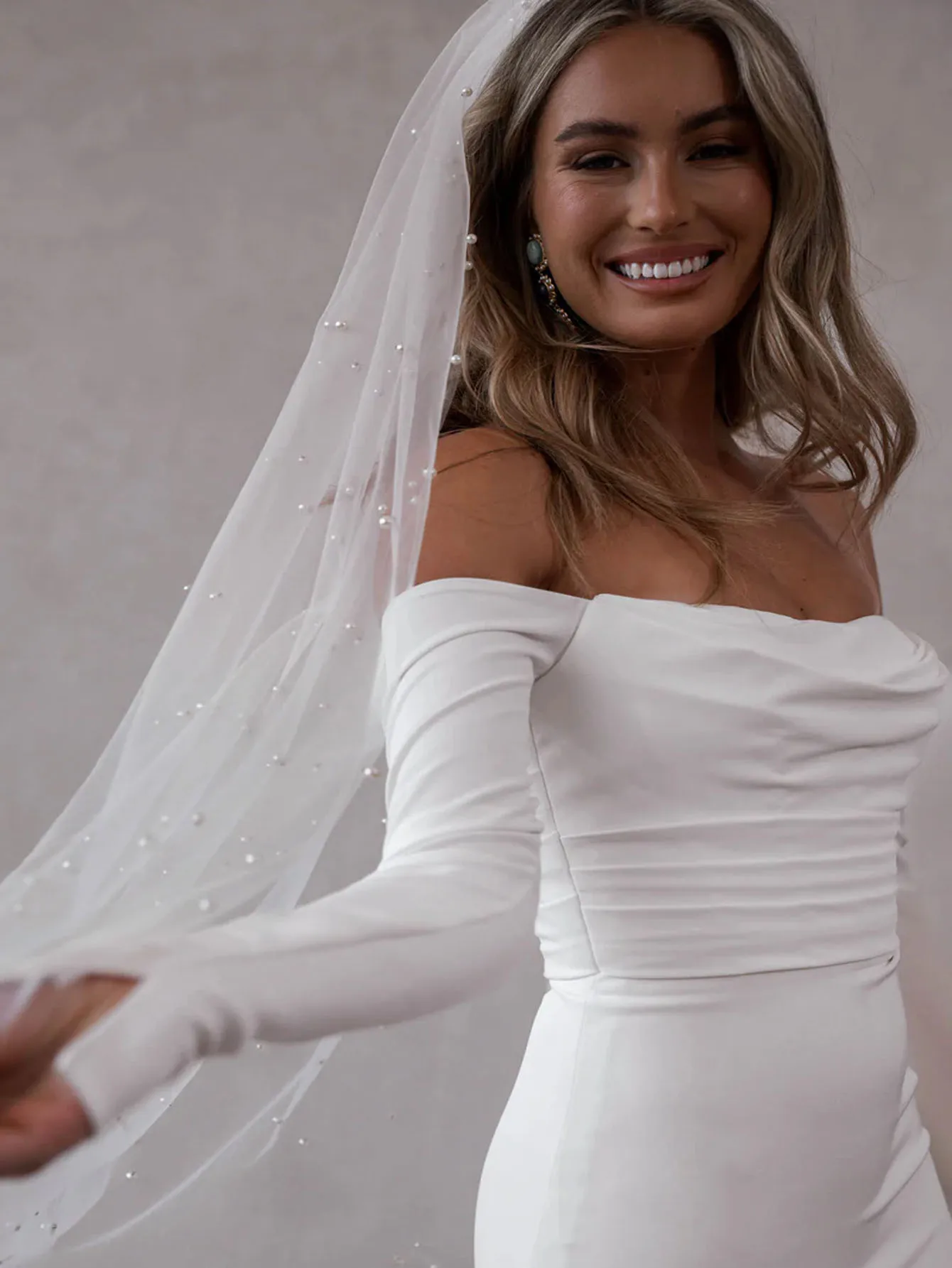 Elegant Pearl Beaded Bridal Veil with Comb One Layer Soft Tulle Wedding Marriage Accessories image 4