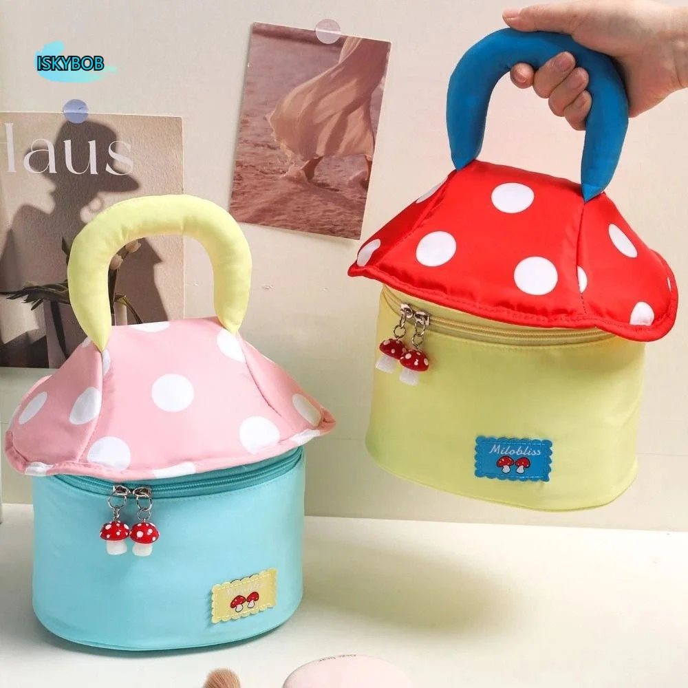 

Kawaii Large Capacity Cute Makeup Bag Mushroom House Aesthetic Handheld Cosmetic Case Zipper Multifunctional Toiletry Bag Ladies