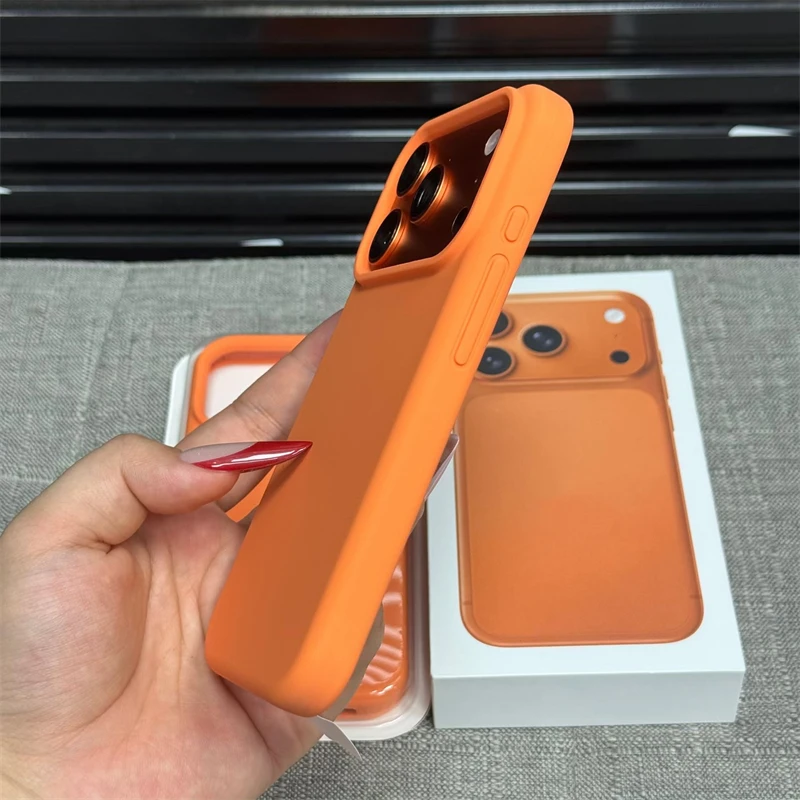 حافظة فاخرة من السيليكون الناعم باللون البرتقالي لهاتف آيفون 17 برو ماكس 17Pro ملمس مريح مدمج في غطاء حماية متدفق #5