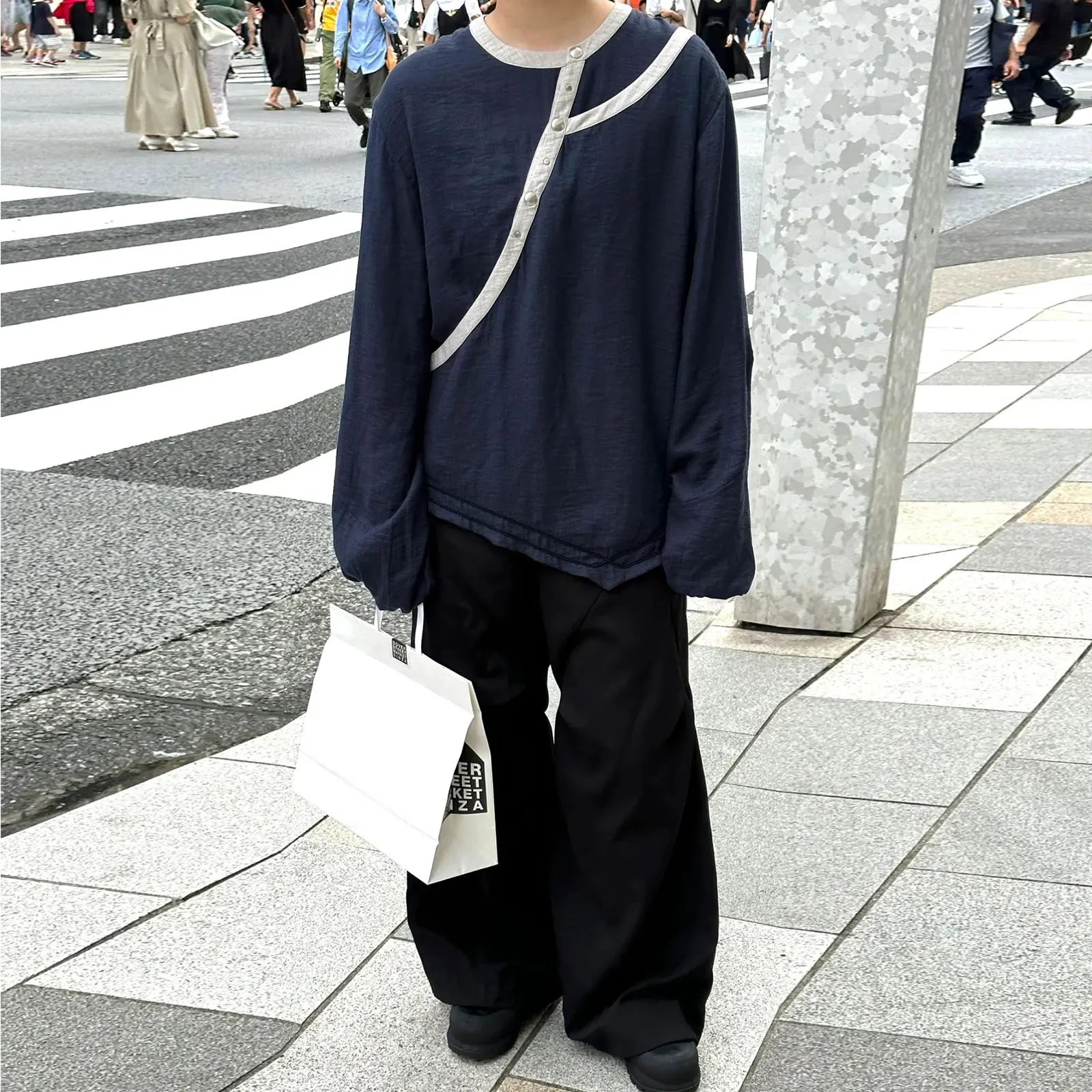 

Асимметричная футболка с эффектом зеркального отражения, деконструированная, двухслойная, с капюшоном, для повседневной носки, с круглым вырезом, без бренда, молодежная, летняя, модная.