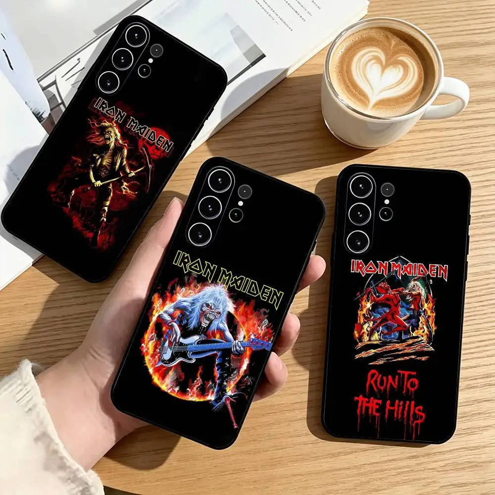 Run to the Hills Iron M-Maiden  Phone Case For Samsung S25,S24,S21,S22,S23,S30,Ultra,S20,Plus,Fe,Soft Silicone Black