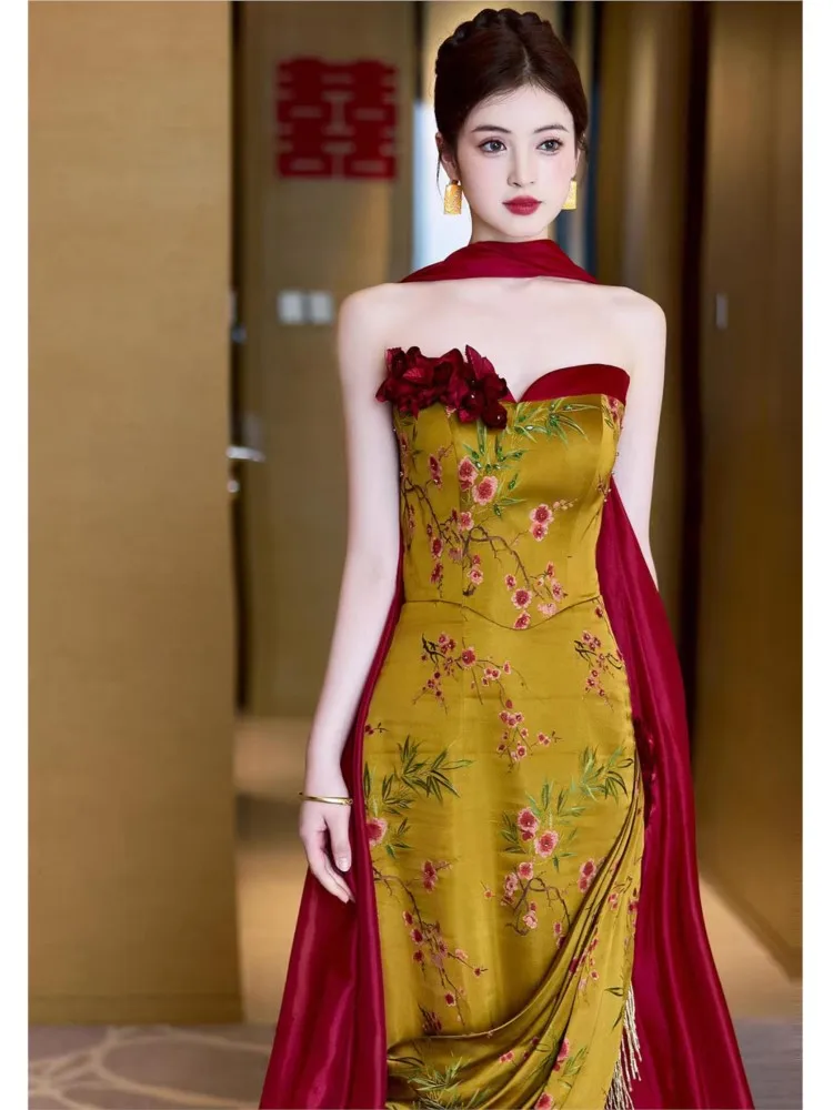New Chinese-style morning dress with a feminine tassel engagement and wedding light luxury niche strapless toasting