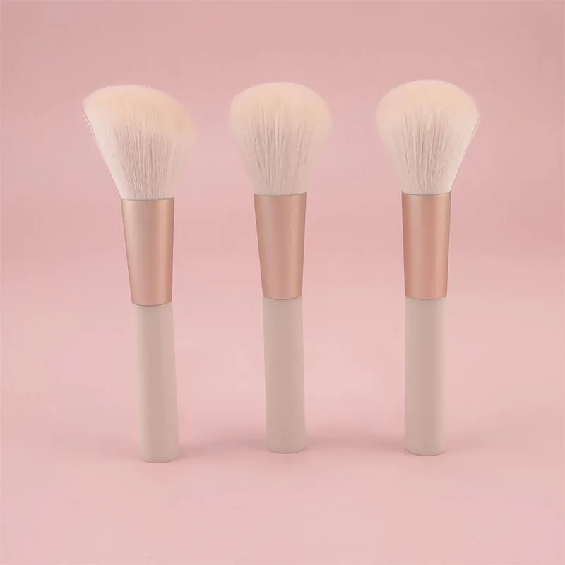 Large Portable Short Style Loose Powder Grooming Brush Makeup Tool Fiber Silk Makeup Brush Powder Blusher Brush