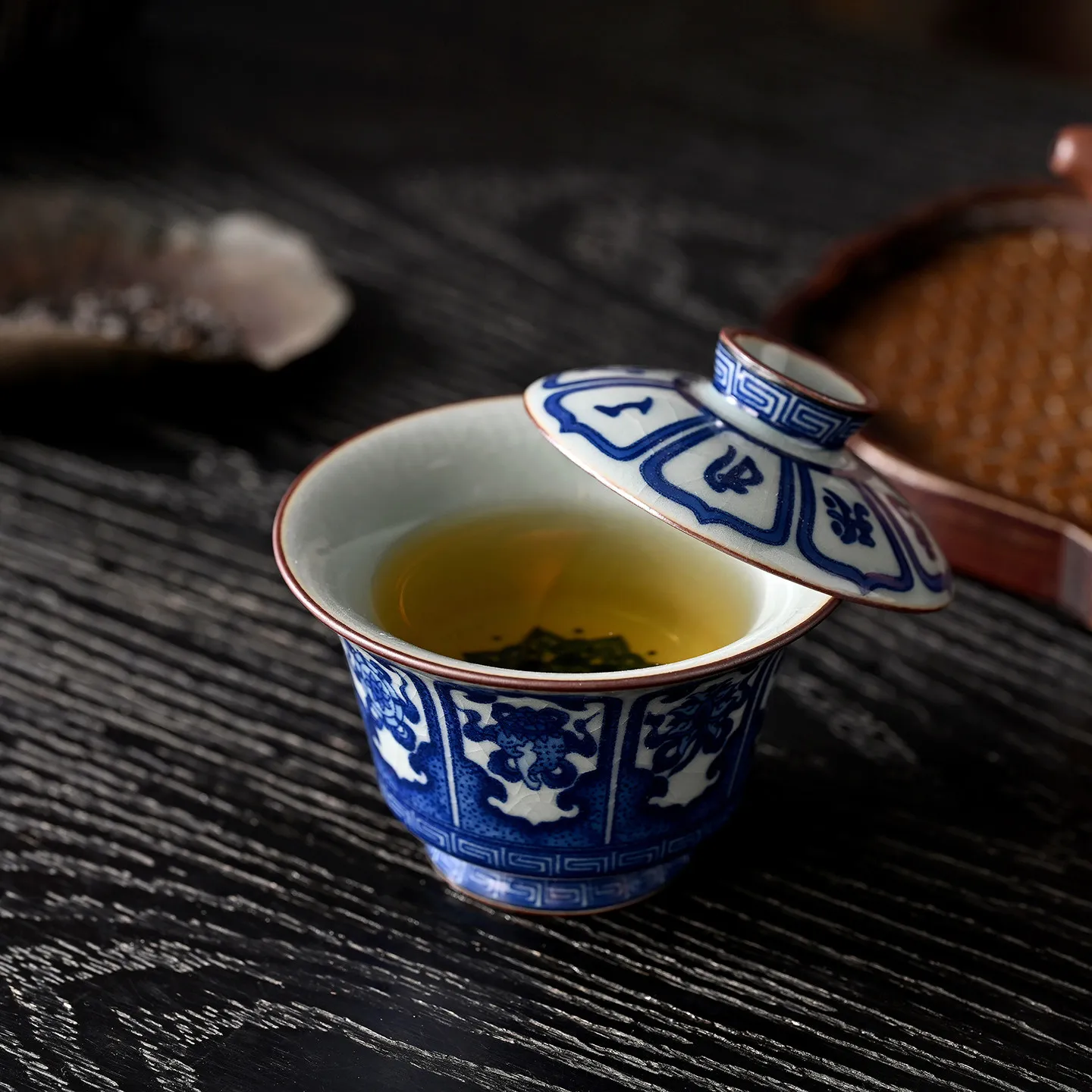 Clay Blue and White Eight Treasures Second Horseshoe Tureen Non-Scald Tea Brewing Bowl Household Ceramic Cup Small Size