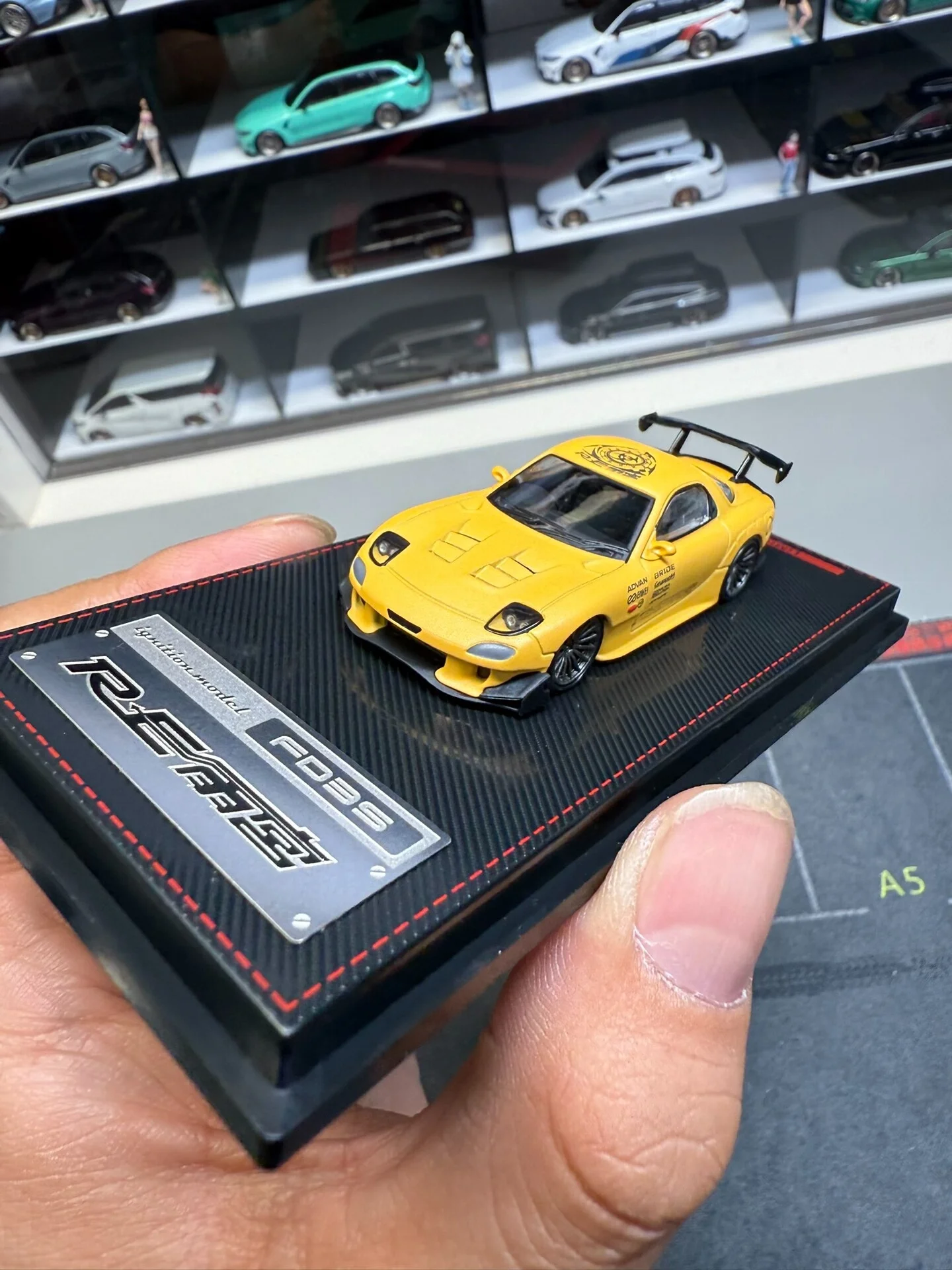 Diecast Ignition 1:64 Scale Mazda RX-7 FD3S RE Yellow Alloy Car Model