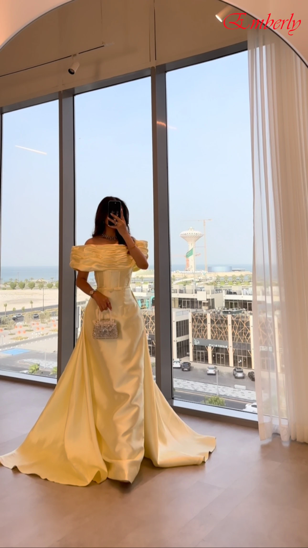 

Customized Straight Boat Neck Elegant Formal Evening Dress and Fashion Temperament Celebrity Gowns High Quality Party Dress