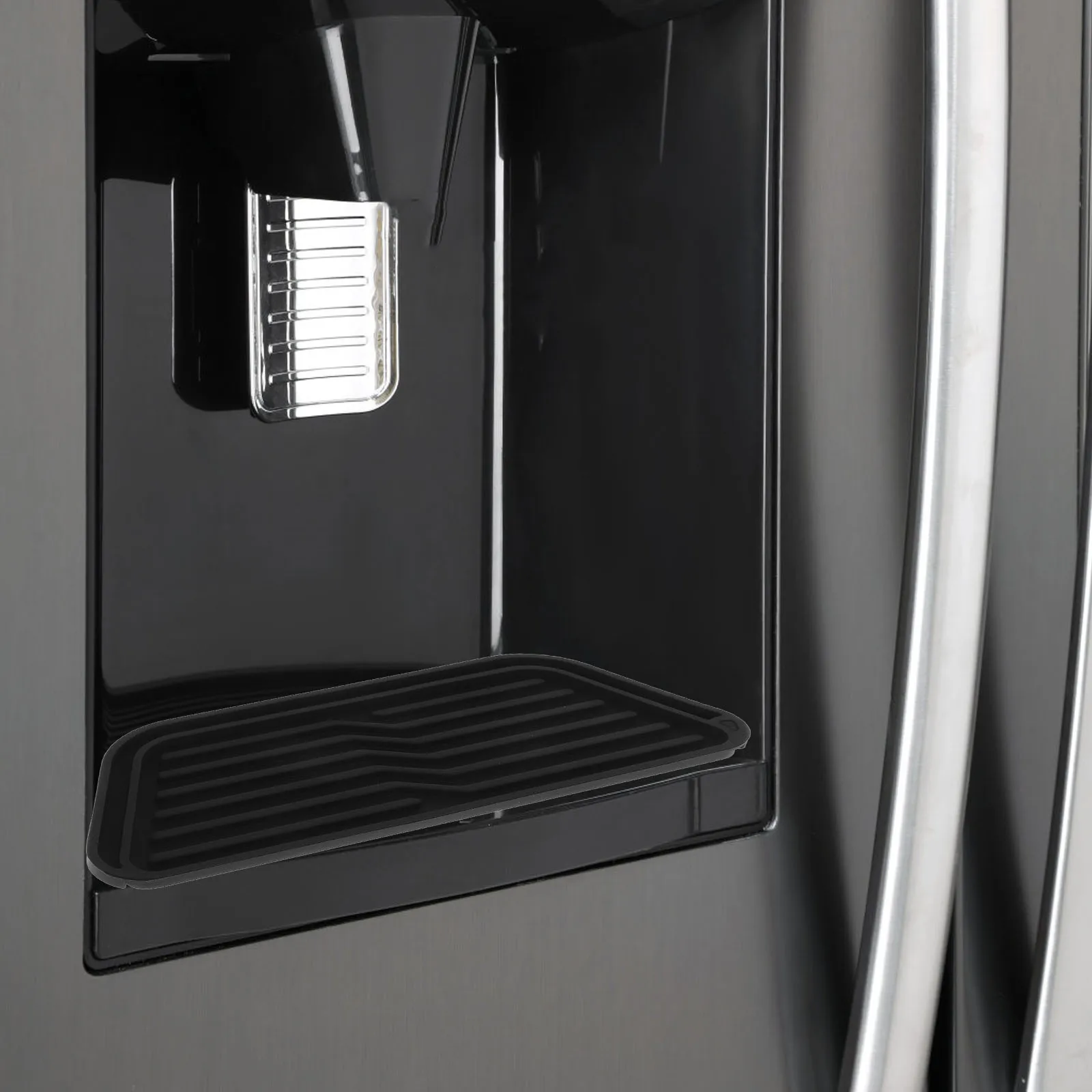 

Fridge Water Drip Catcher Silicone Material Exquisite Design Easy to Use Universal Fit for Most Refrigerators Kitchen Drip Catch