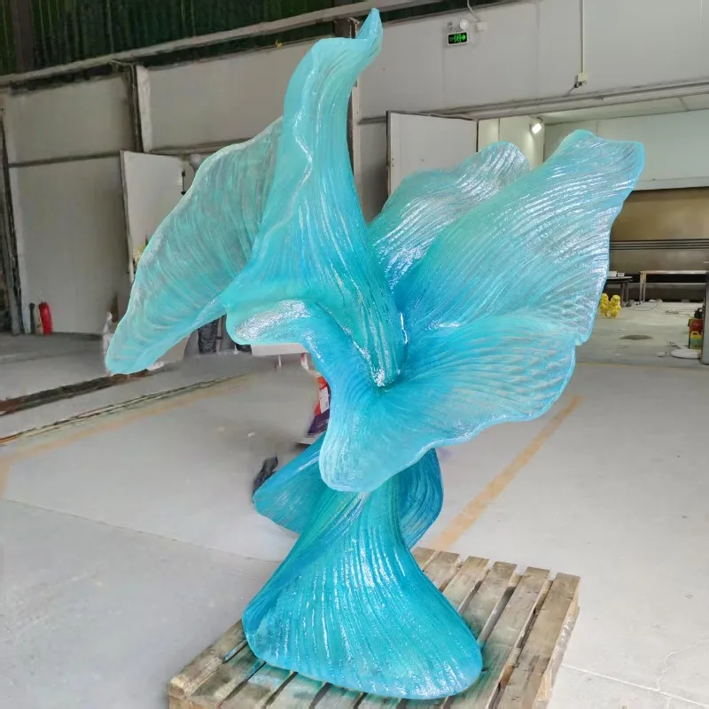 Landscape Art Installation Large Fiberglass Sculpture Cartoon IP Doll Commercial Beauty Decoration Painting
