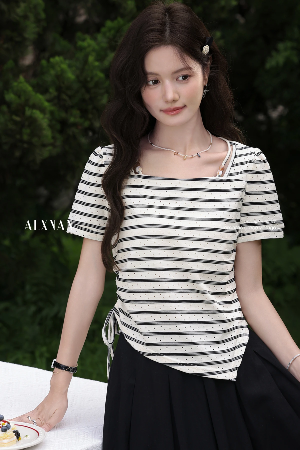 

ALXNAN Women's Striped T-shirt Elegant Irregular Square Neck Short Sleeve Tees 2025 Summer Casual Loose-fit Tops Ladies L56058