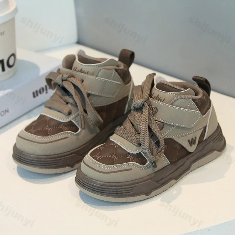 

Детская спортивная обувь с высоким берцем, осень 2023, новые повседневные туфли для мальчиков, удобные уличные кроссовки на мягкой подошве для малышей